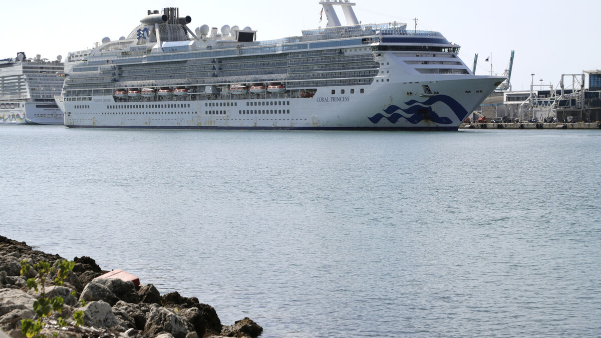 Winter vomiting disease on Caribbean