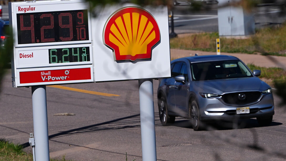 Trump announces Russian diesel deal to curb domestic fuel prices