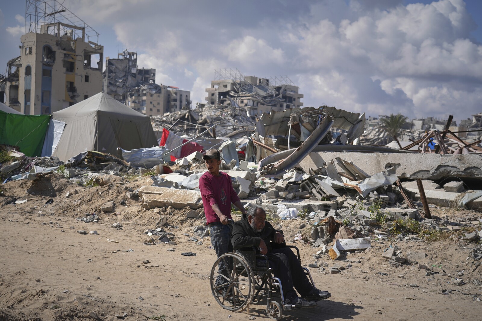 Dialysis Patients in Gaza Face