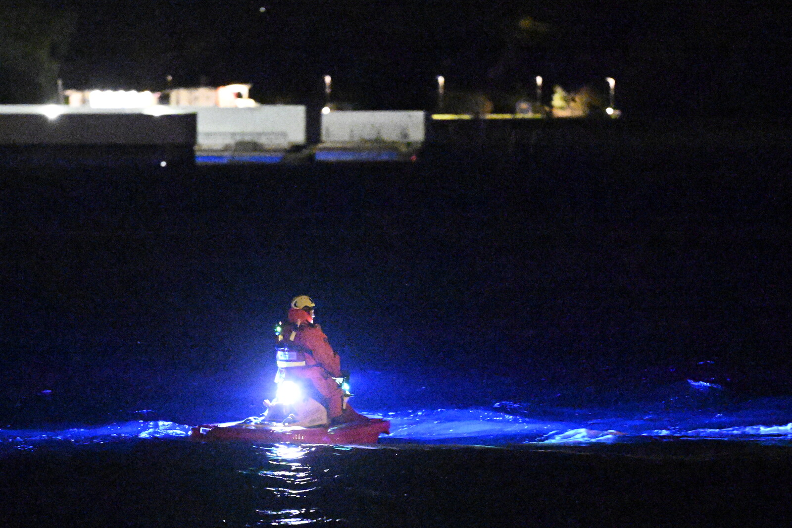 

Pleasure Boats in Distress Behind