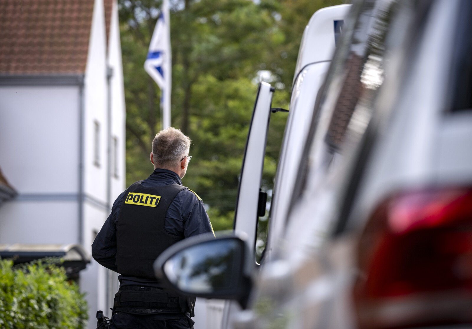 Swedes arrested for terrorist crimes
