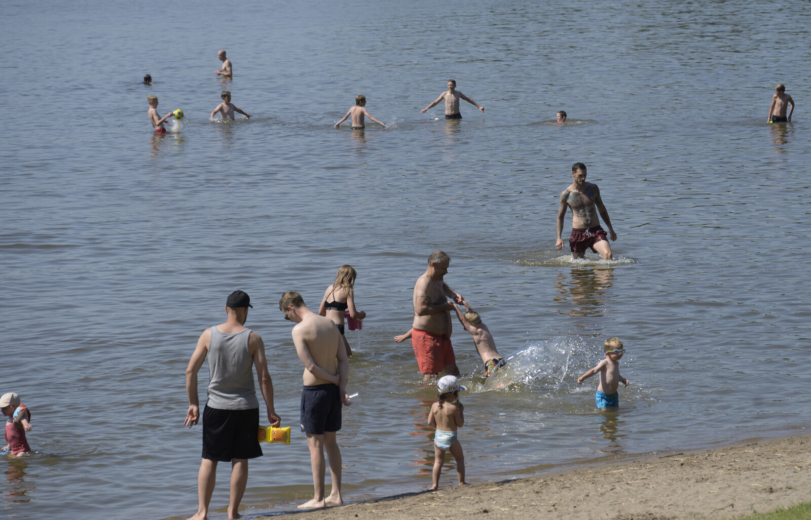 Invasive Species Spread Risk Through Wet Swimwear