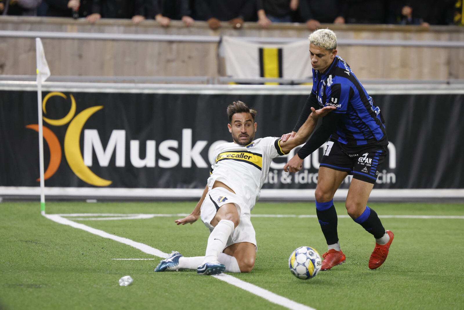 Sirius sells successful player for a record sum
