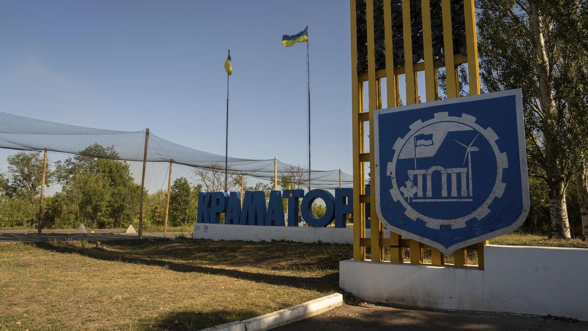 Ukrainians Urged to Evacuate Amid
