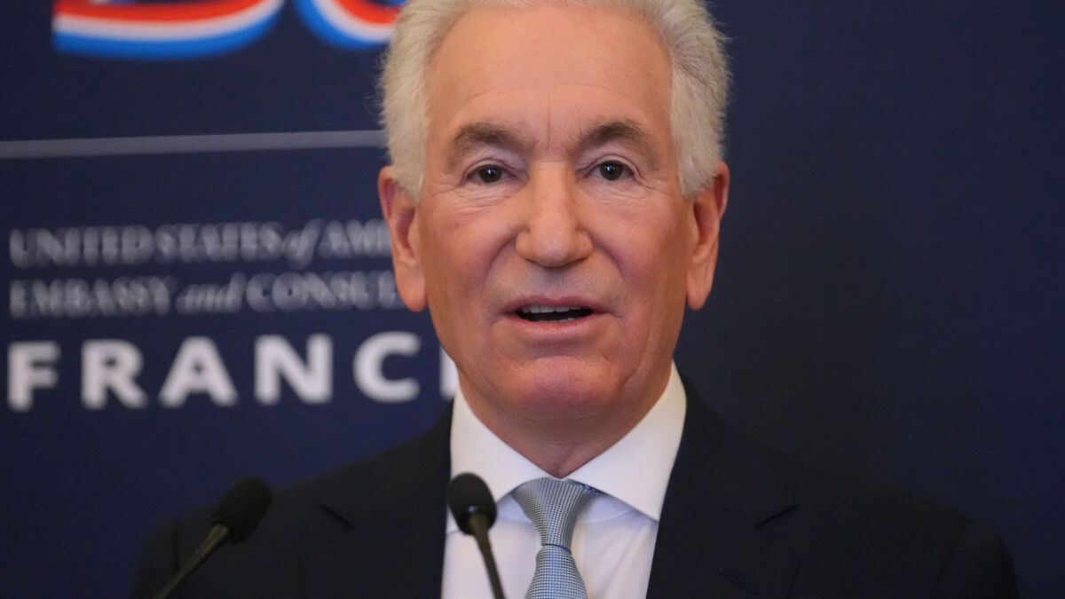 US ambassador in slight retreat in France row