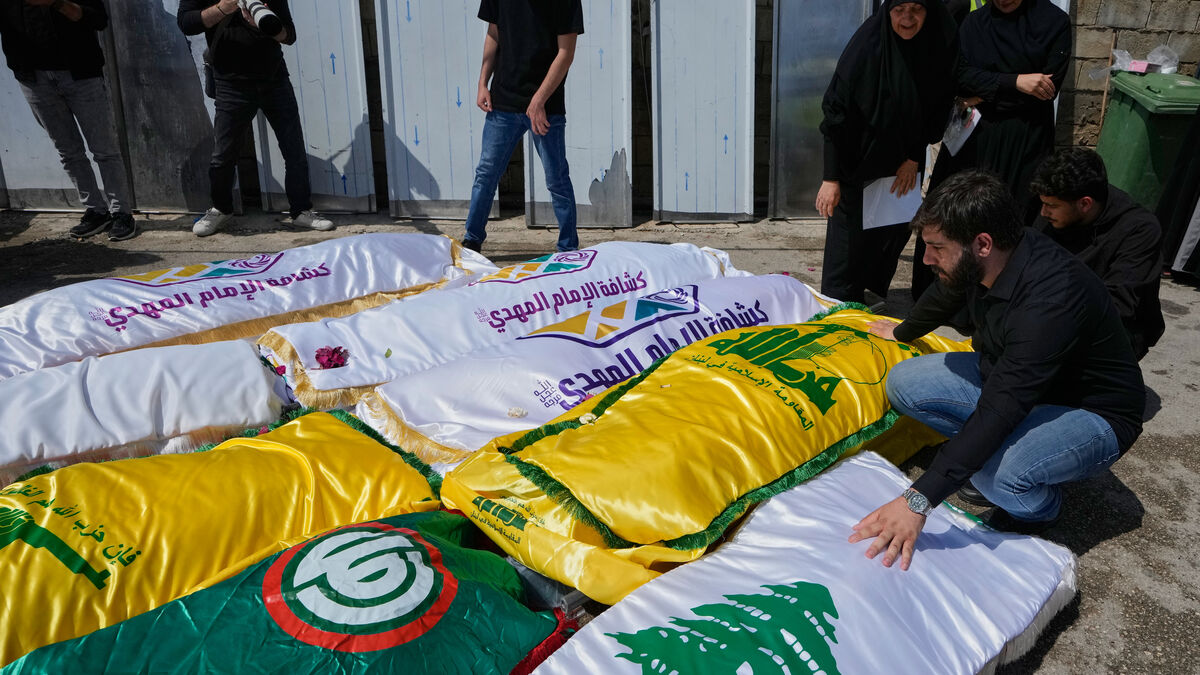 Eleven killed in Israeli attacks