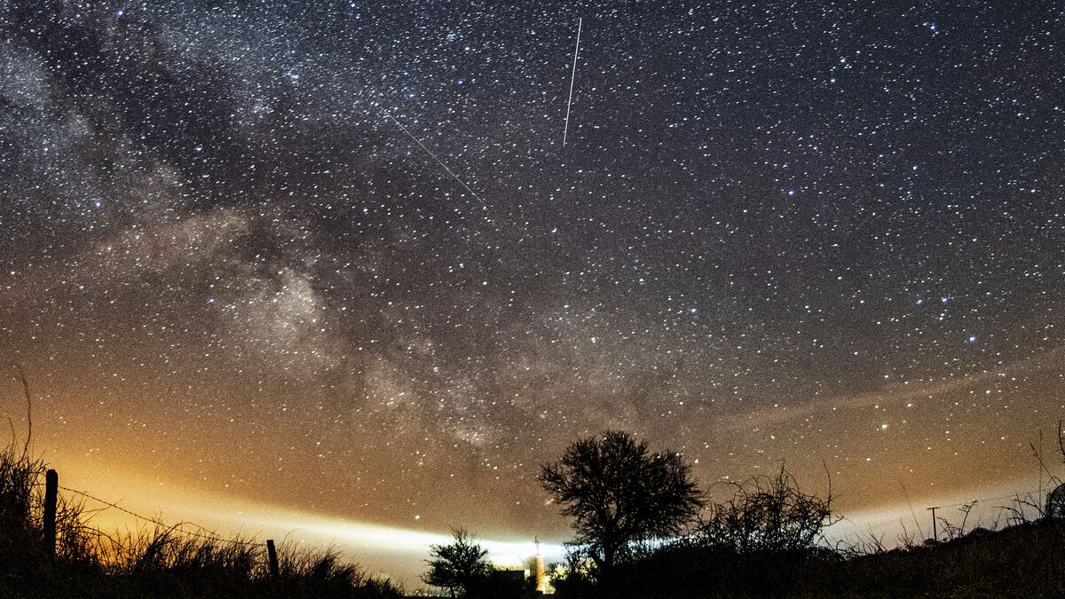 Lyrid meteor shower lights up the sky, reaches its peak tonight