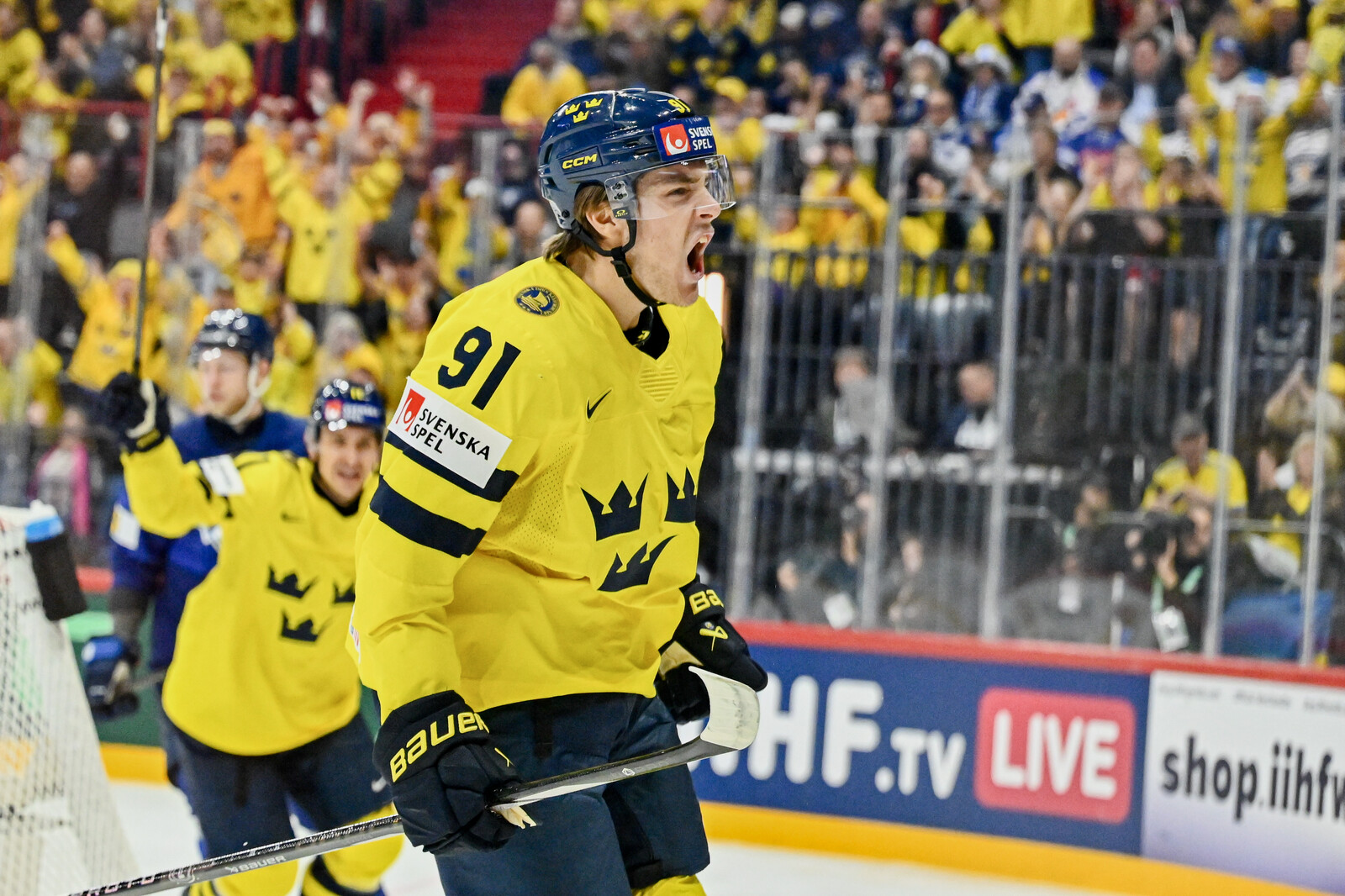 Leo Carlsson Reflects on Missed Opportunities in Sweden's 2-1 Win Over Finland