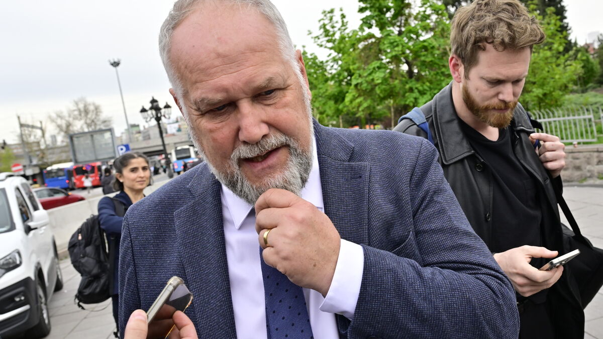 EU demands Turkey drop charges against Swedish journalist Joakim Medin