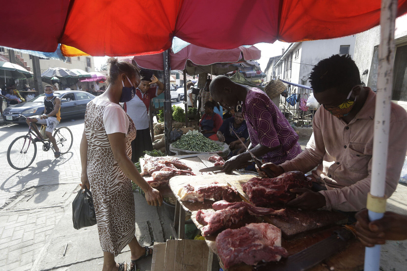 Nigeria's Unregulated Game Meat Trade Sparks Pandemic Concerns