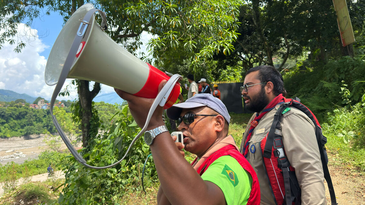 Nepal death toll rises to 579 as nearly 2,000 remain missing after floods
