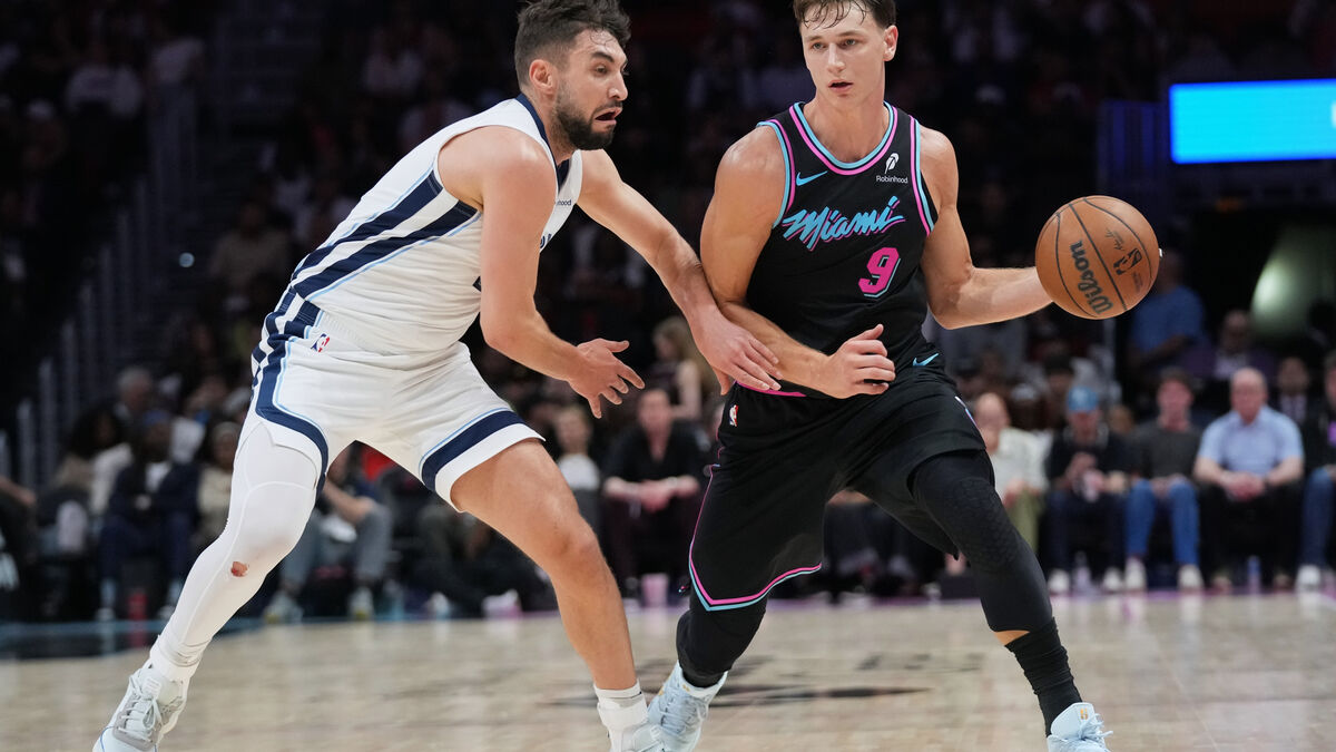 Loss for Larsson's Miami, 117-128 at Philadelphia