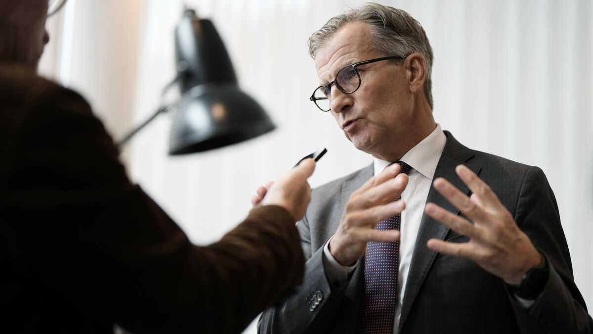 Riksbank sees risk of high