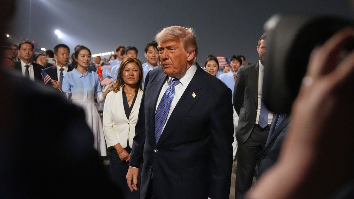 Trump arrives in Beijing ahead of summit with Xi Jinping