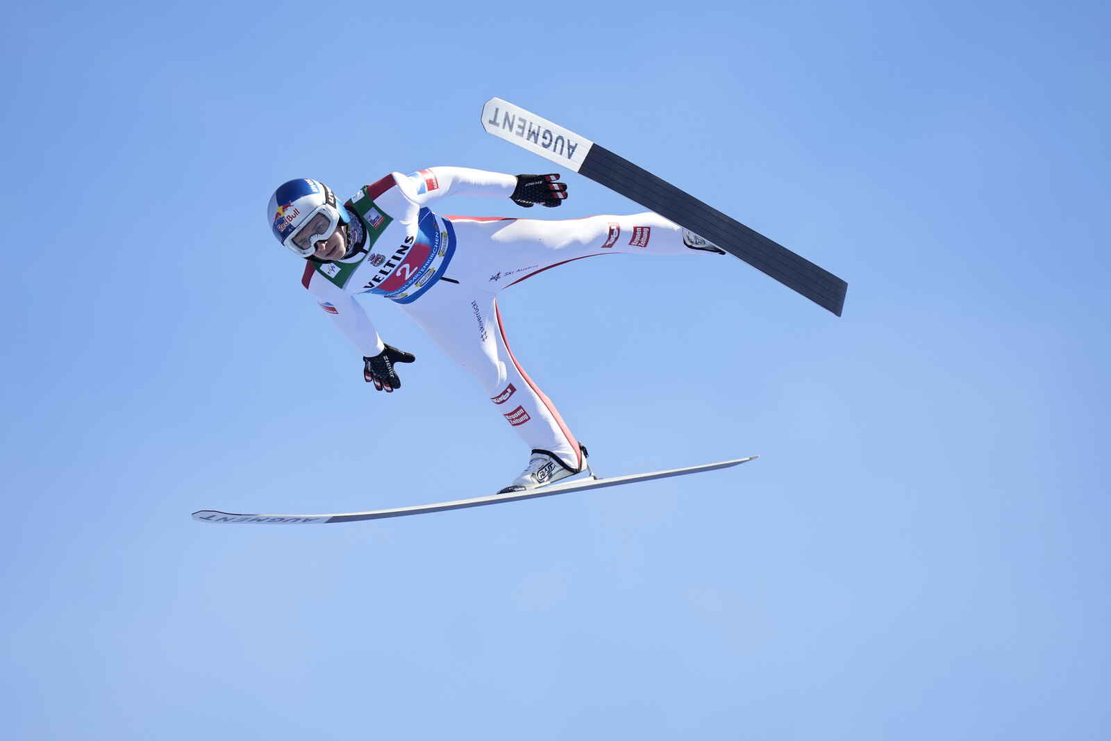 Austrian wins New Year's Day jumping in Garmisch