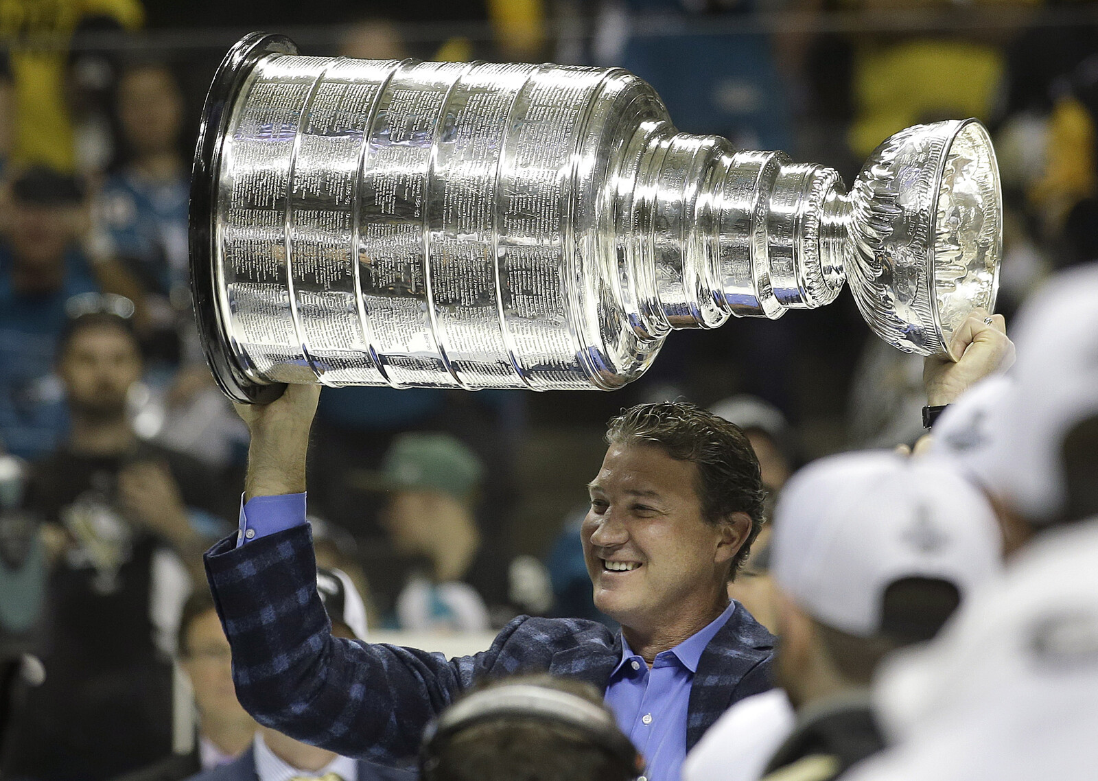 Mario Lemieux Eyes Buying Back