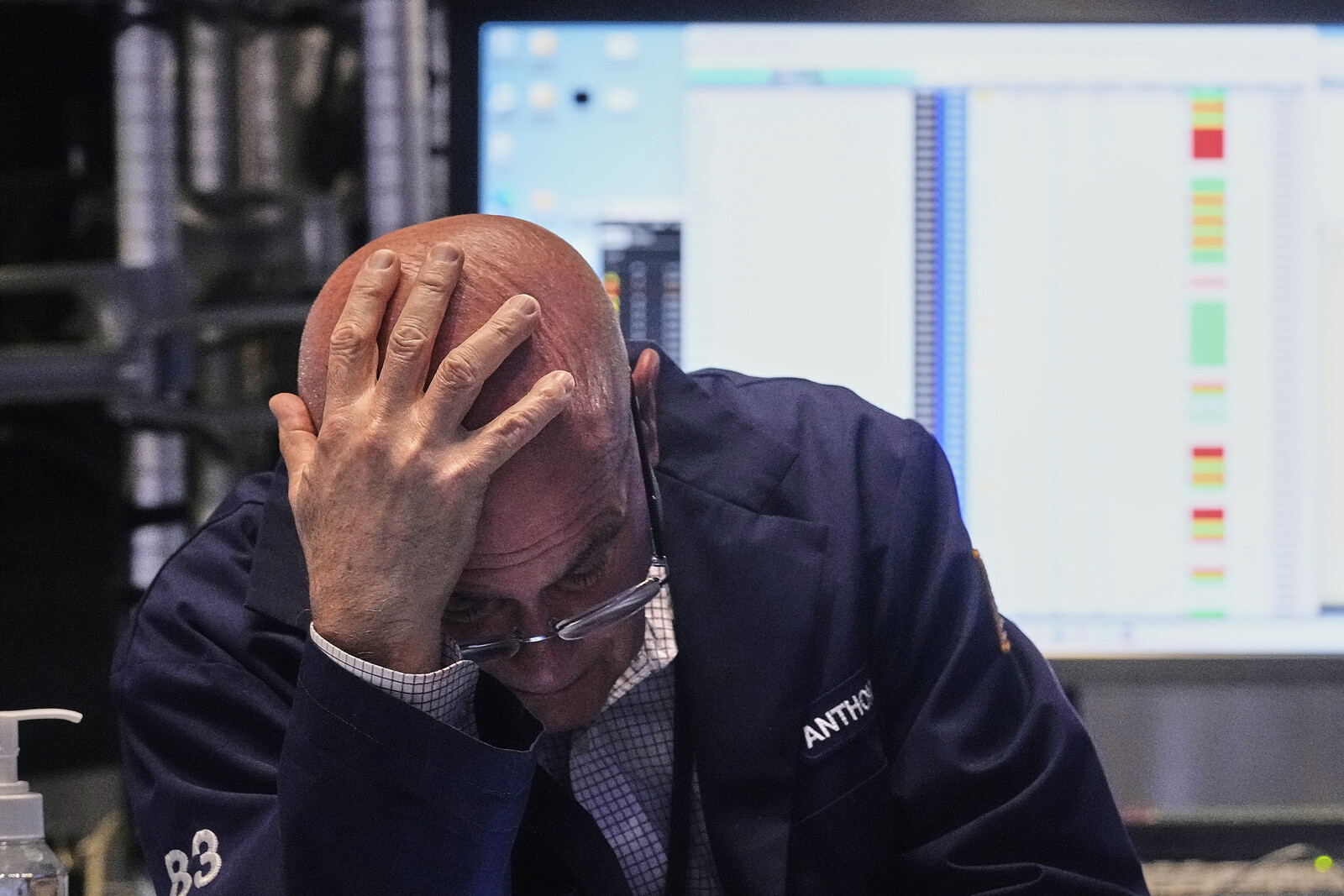 Strategist Warns of Rising Risk Amid US Budget Deficit and Debt