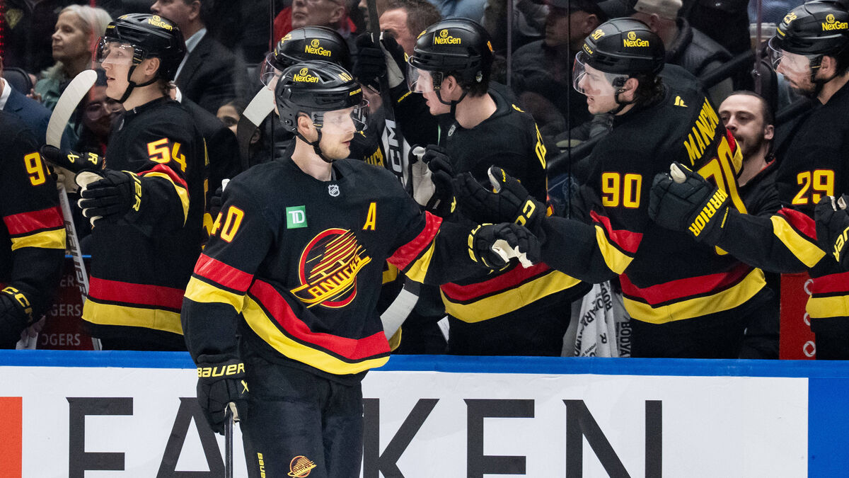 Two goals by Pettersson after