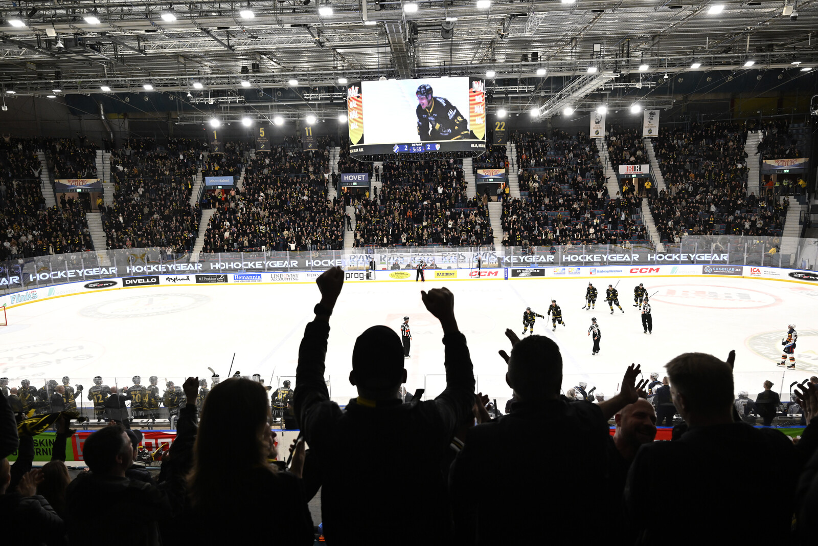 Hockey Final Faces Security Concerns