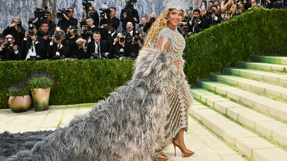 Glitter at this year's Met Gala - Duplantis in attendance