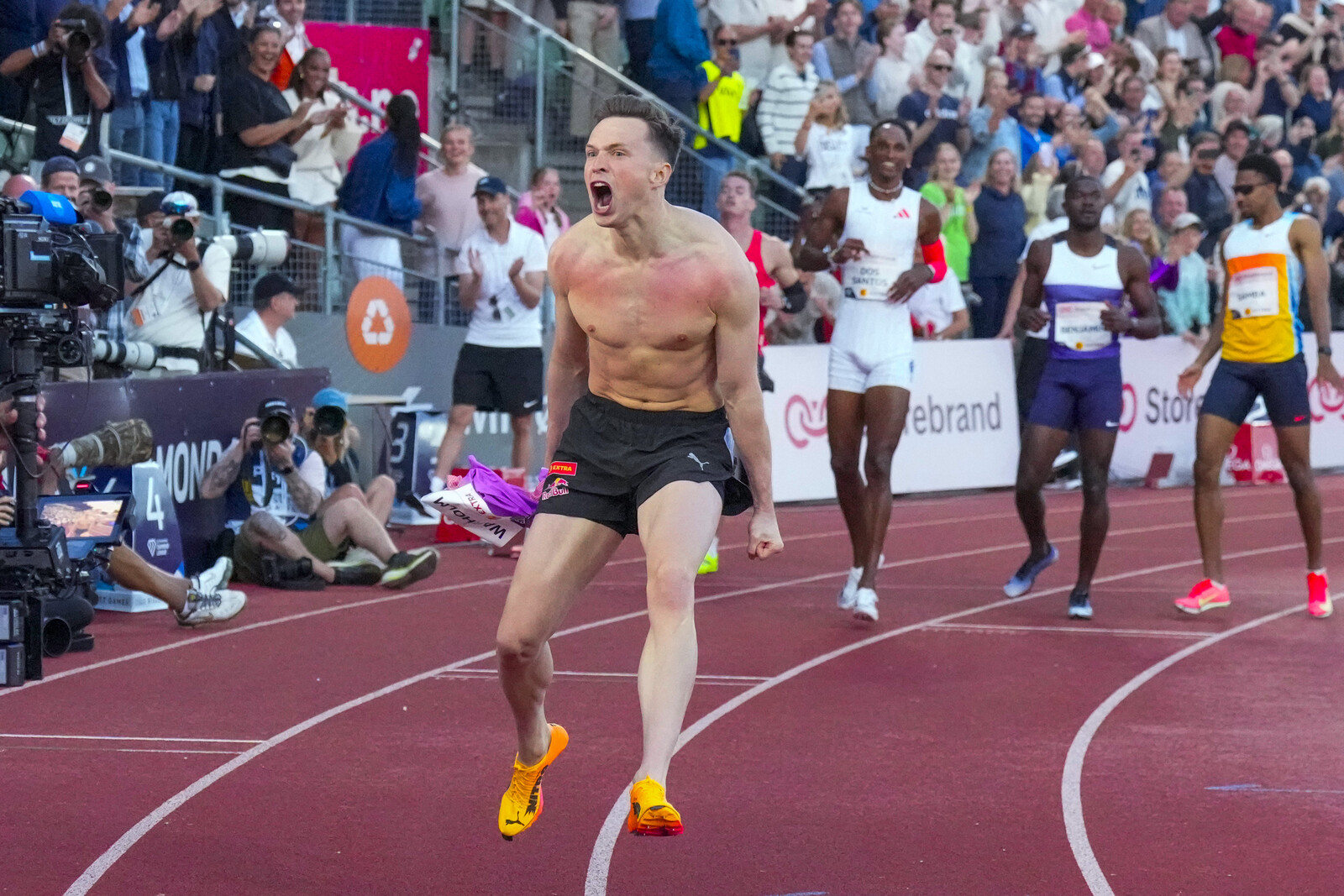 Karsten Warholm Breaks 300m Hurdles World Record at Oslo Diamond League