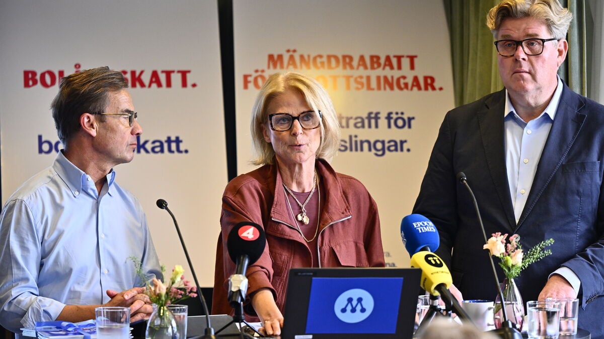 Moderates promise to fund all election pledges in 226-point manifesto