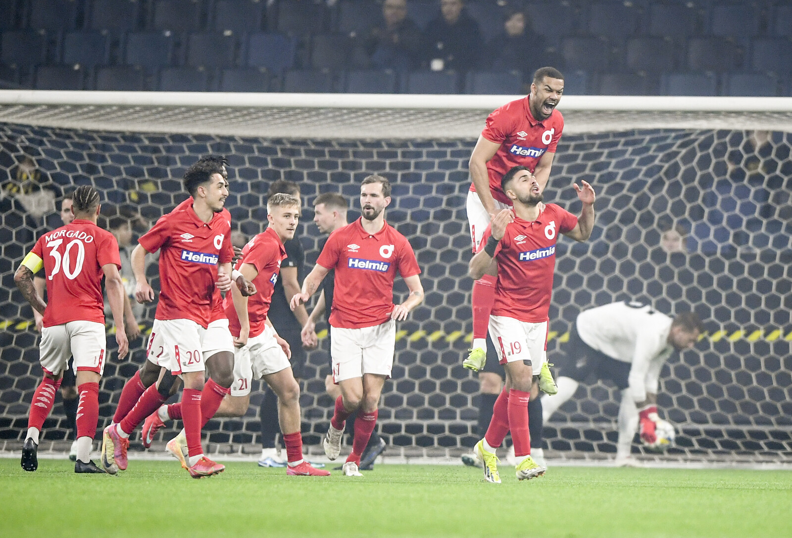 Faraj saves point for Degerfors against AIK