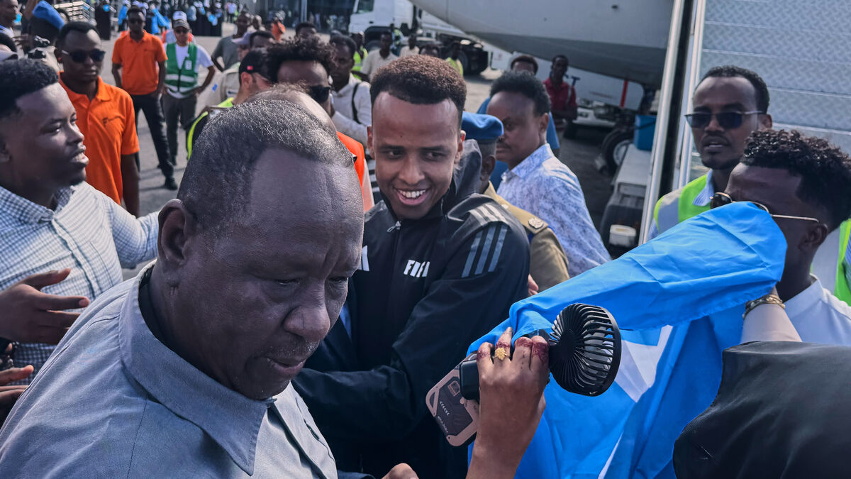 Somali World Cup referee denied United States entry hailed as a hero on return to Mogadishu