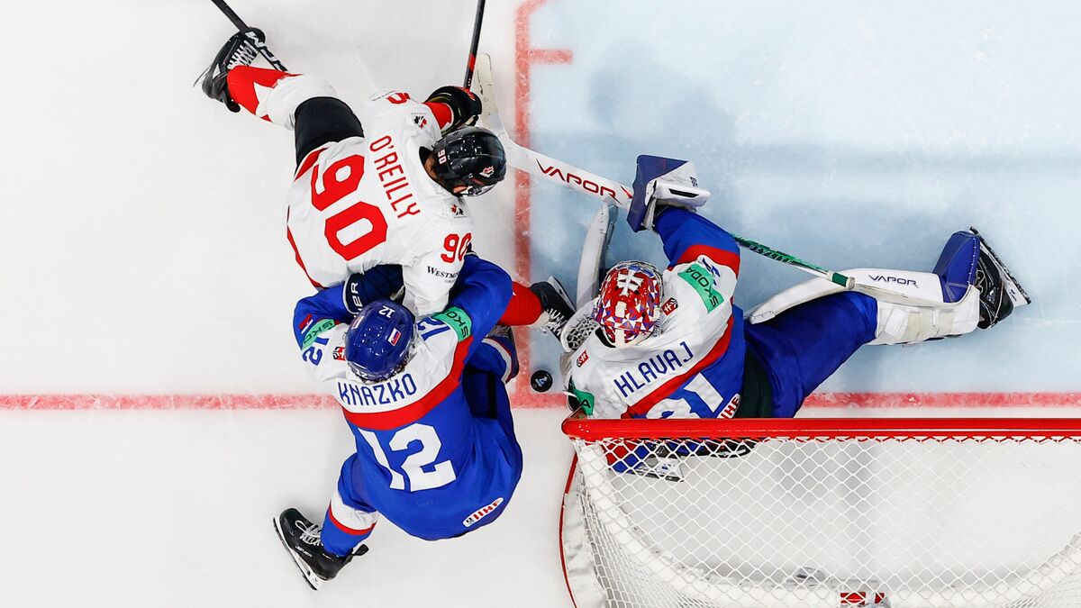 Canada's victory over Slovakia in the Ice Hockey World Championship helped Tre Kronor