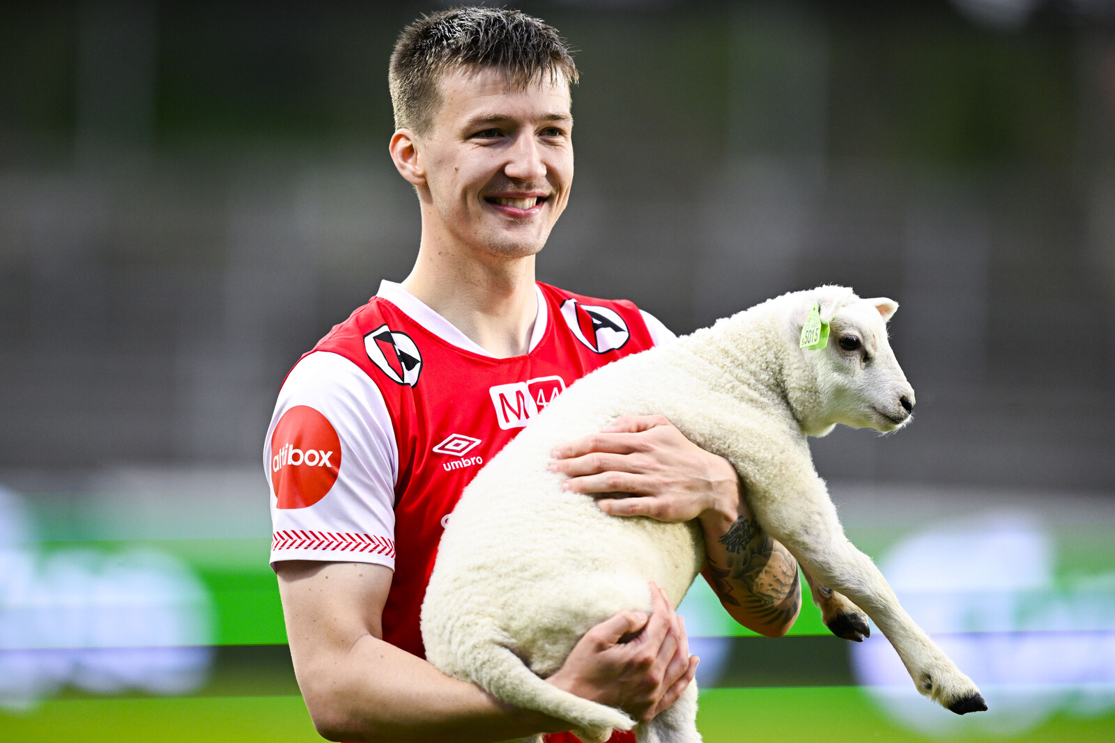 Norwegian Football Player Criticized for Receiving Lamb as Prize