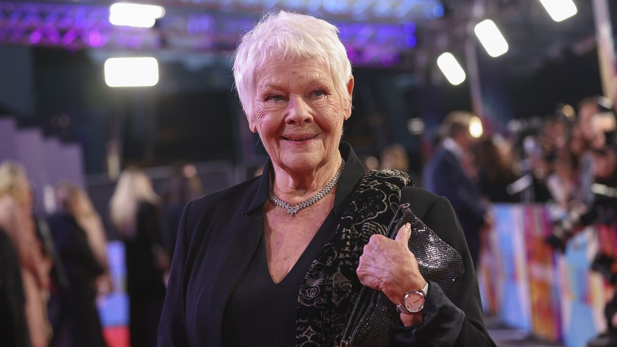 Shaftesbury Theatre to be renamed Judi Dench Theatre