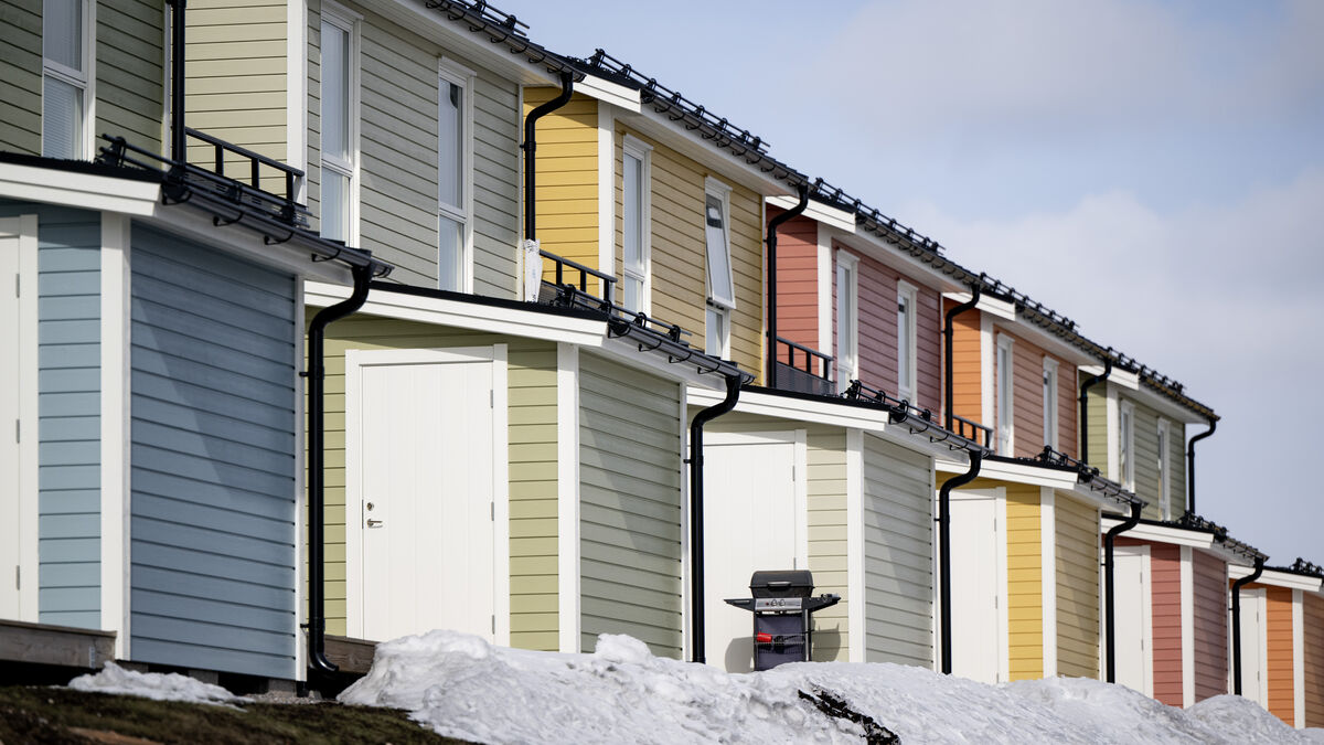 Major banks Danske Bank and Swedbank lower mortgage rates