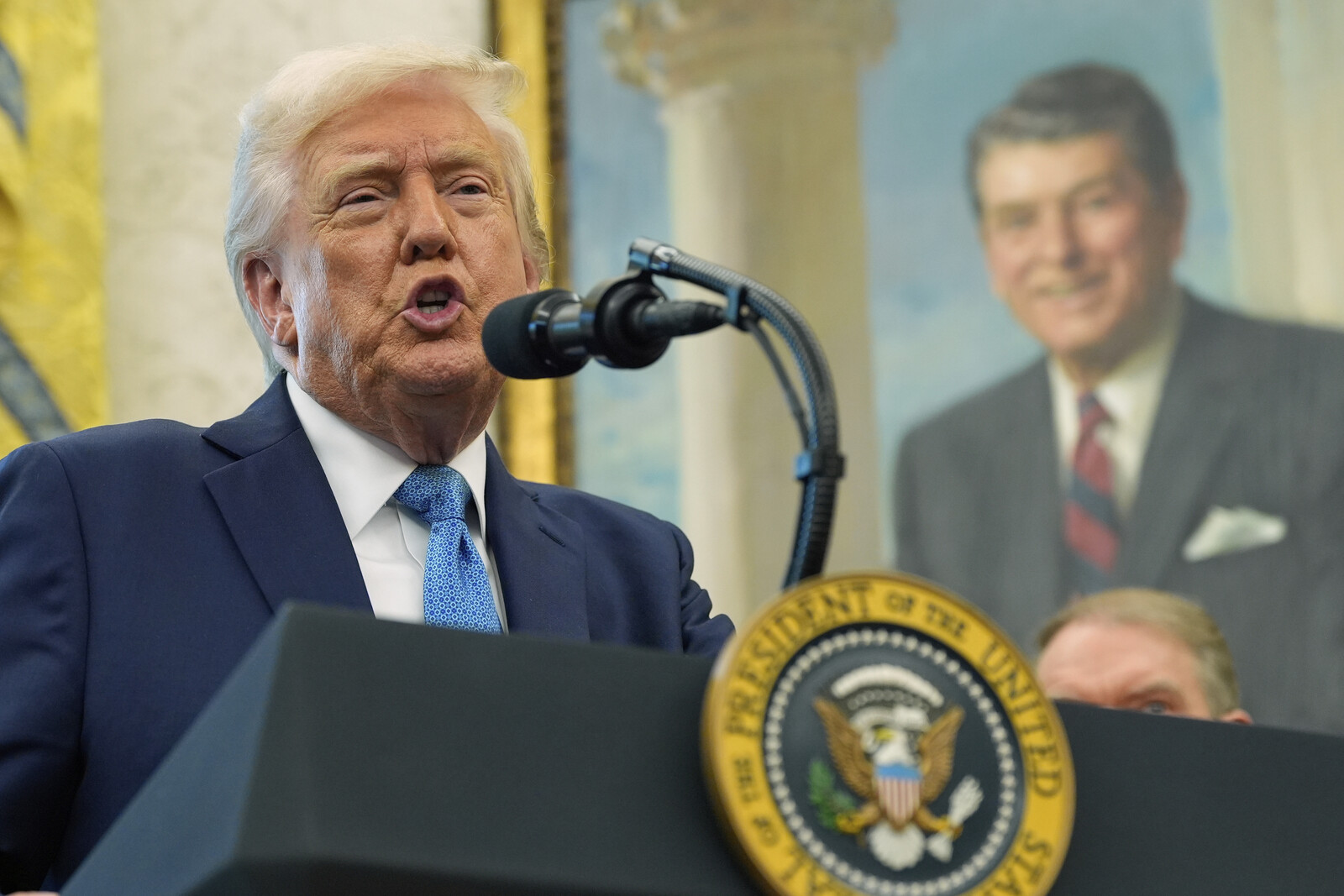 Trump Confirms No Plans to Dismiss Fed Chief Jerome Powell