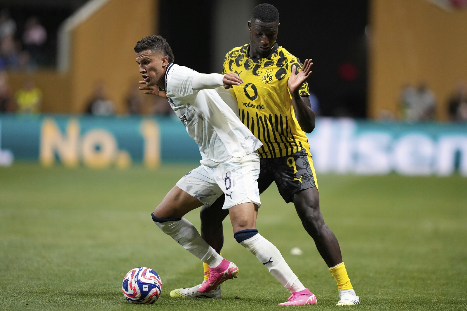 Guirassy's Double Secures Dortmund's Quarterfinal Spot in Club World Cup
