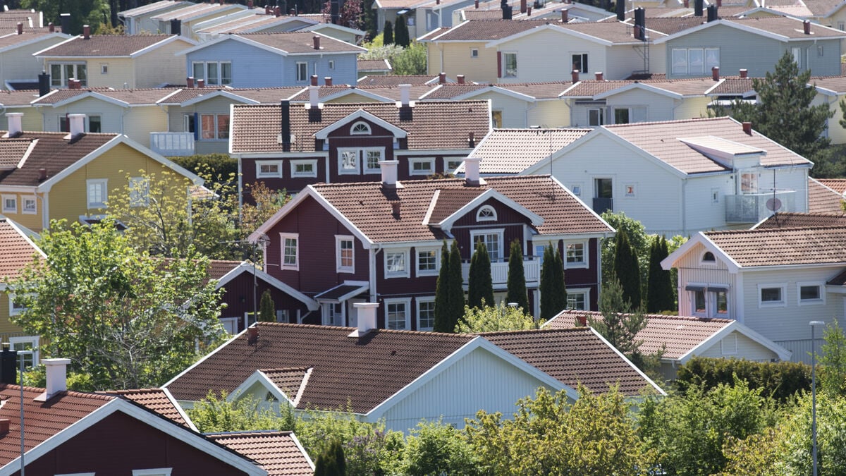 Government launches inquiry to give homeowners more influence over densification