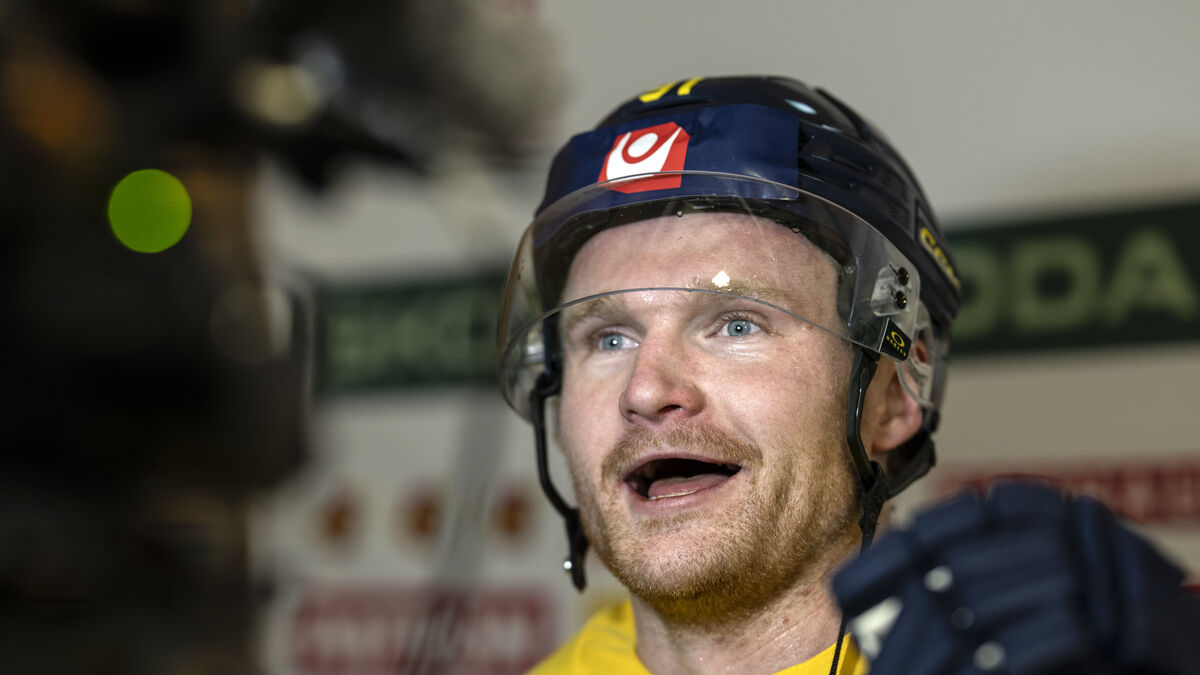 NHL forward Carl Grundström in place, a matter of course