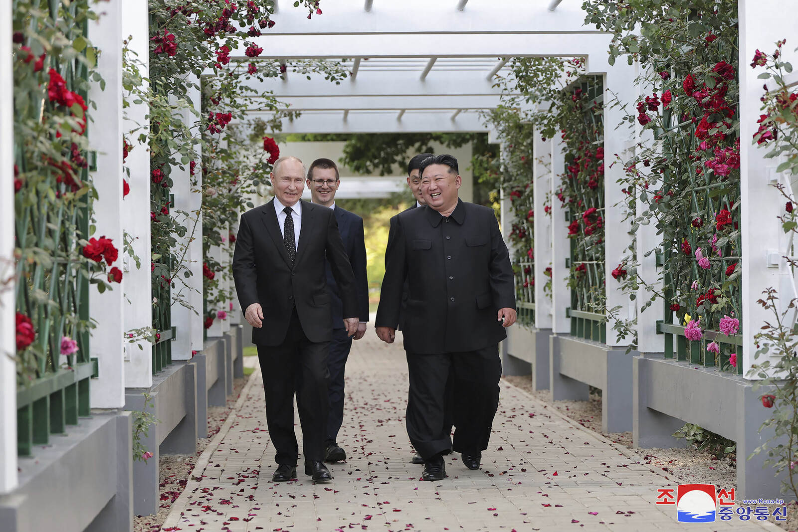 Putin and Kim Jong-Un to Visit China for WWII Parade
