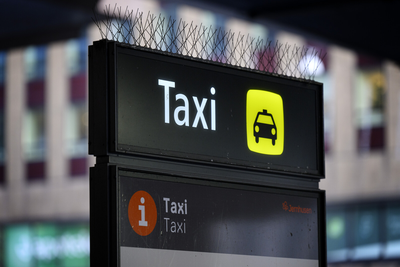 Taxi Drivers Lead in Speeding Violations Near Schools, Study Finds