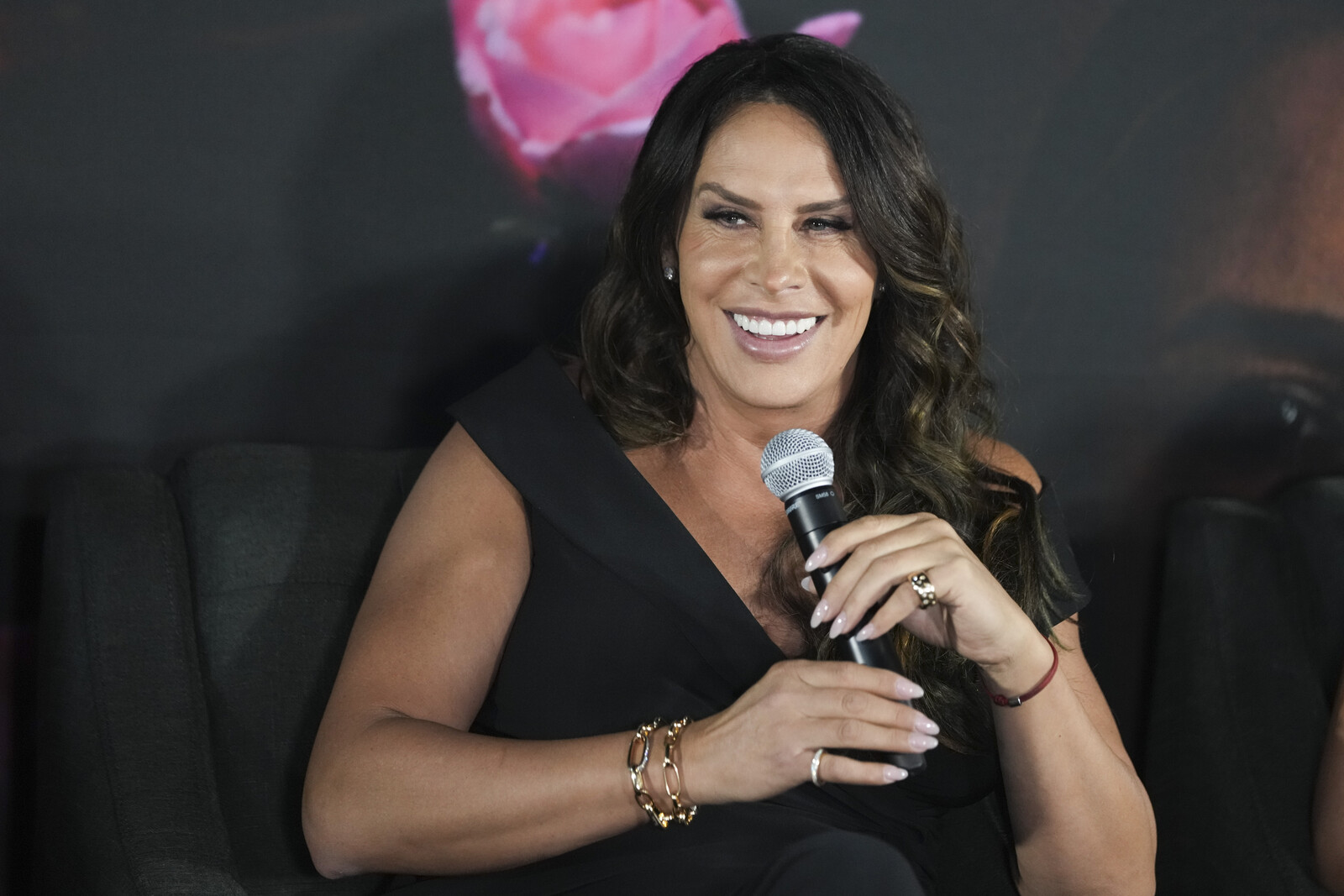 Karla Sofia Gascón stops apologizing