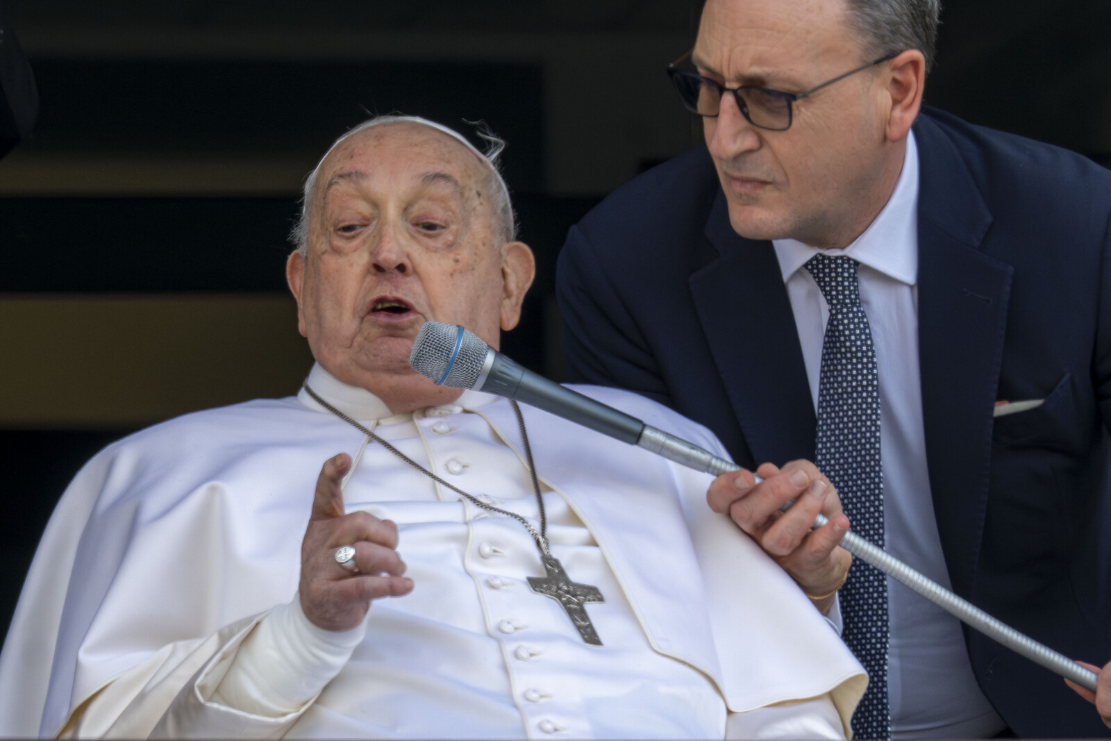 Pope Francis Plans to Deliver Easter Blessing Despite Health Concerns