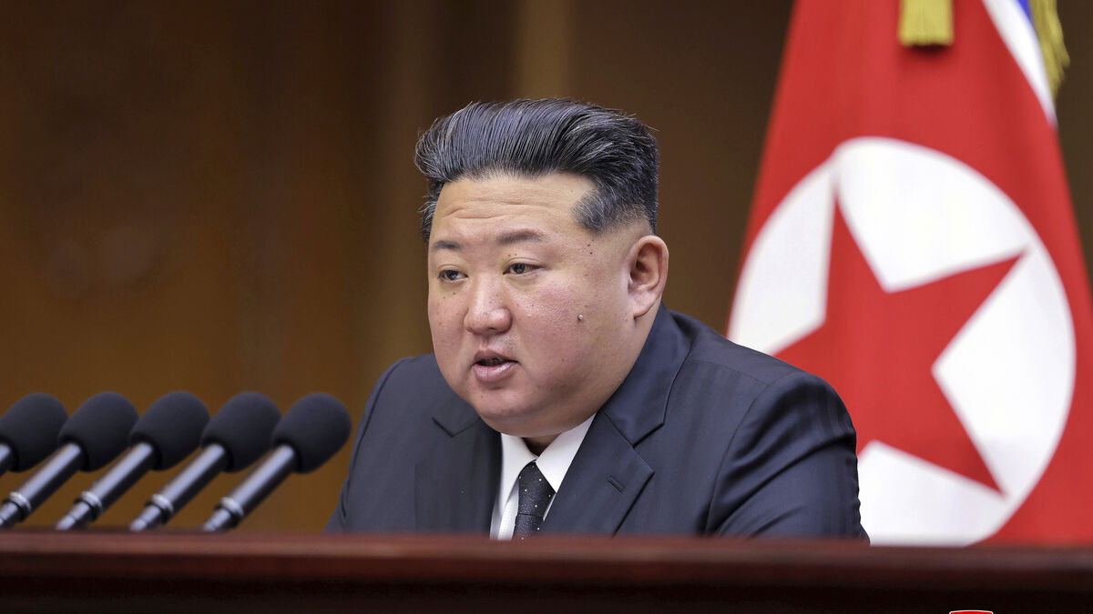 North Korea fires unidentified projectile