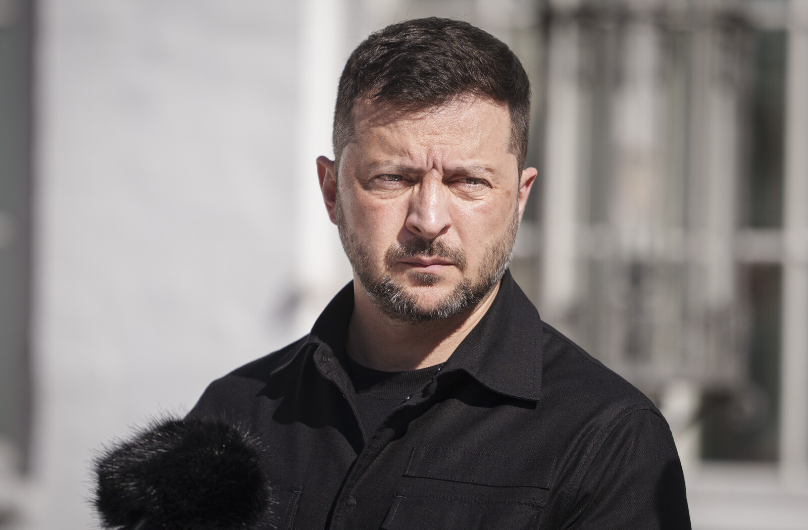 Zelensky Urges China to Pressure