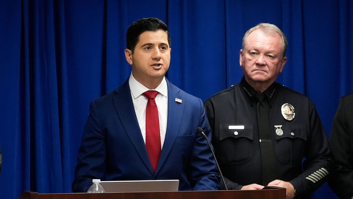 Man Arrested for Starting Deadly New Year's Fire in Los Angeles