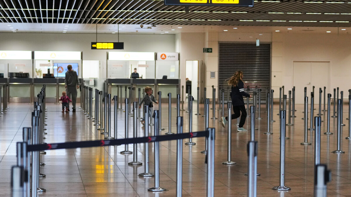 Three-day giant strike begins in
