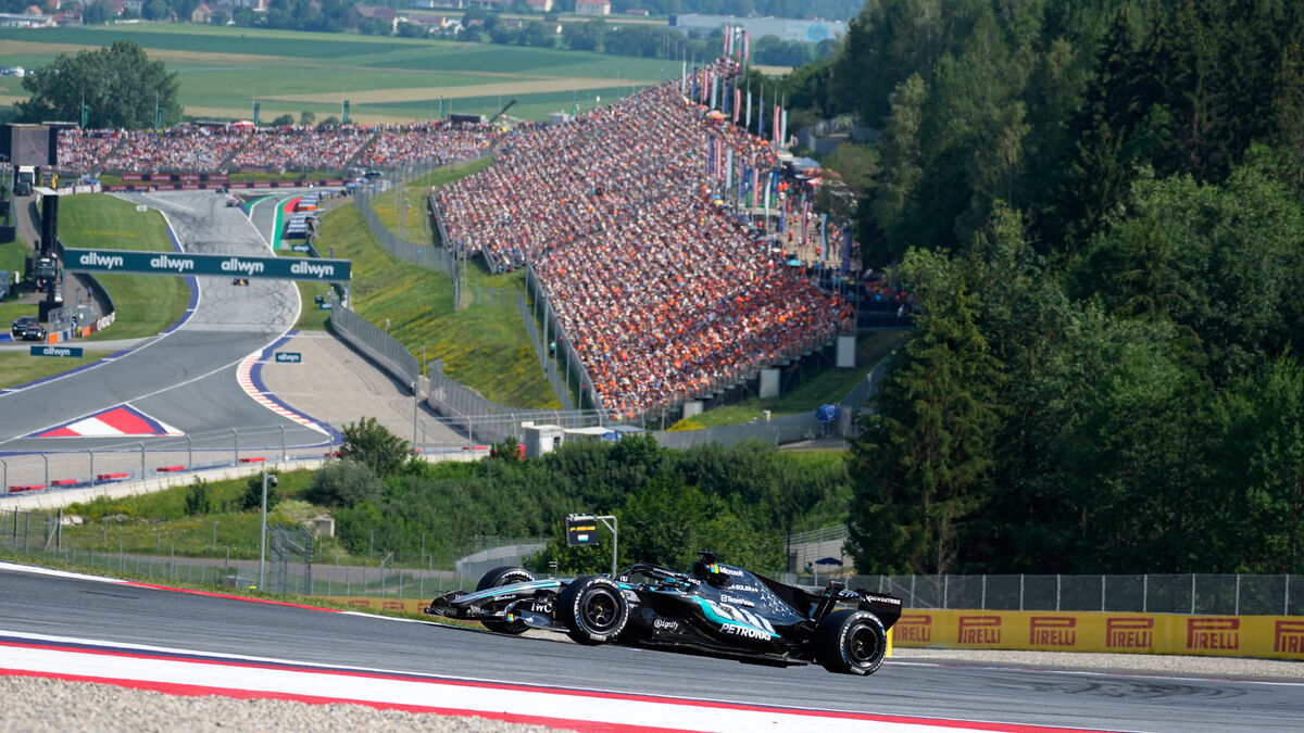George Russell wins Austrian Grand Prix after controversial qualifying session