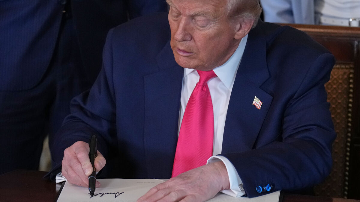 BBC apologizes to Trump