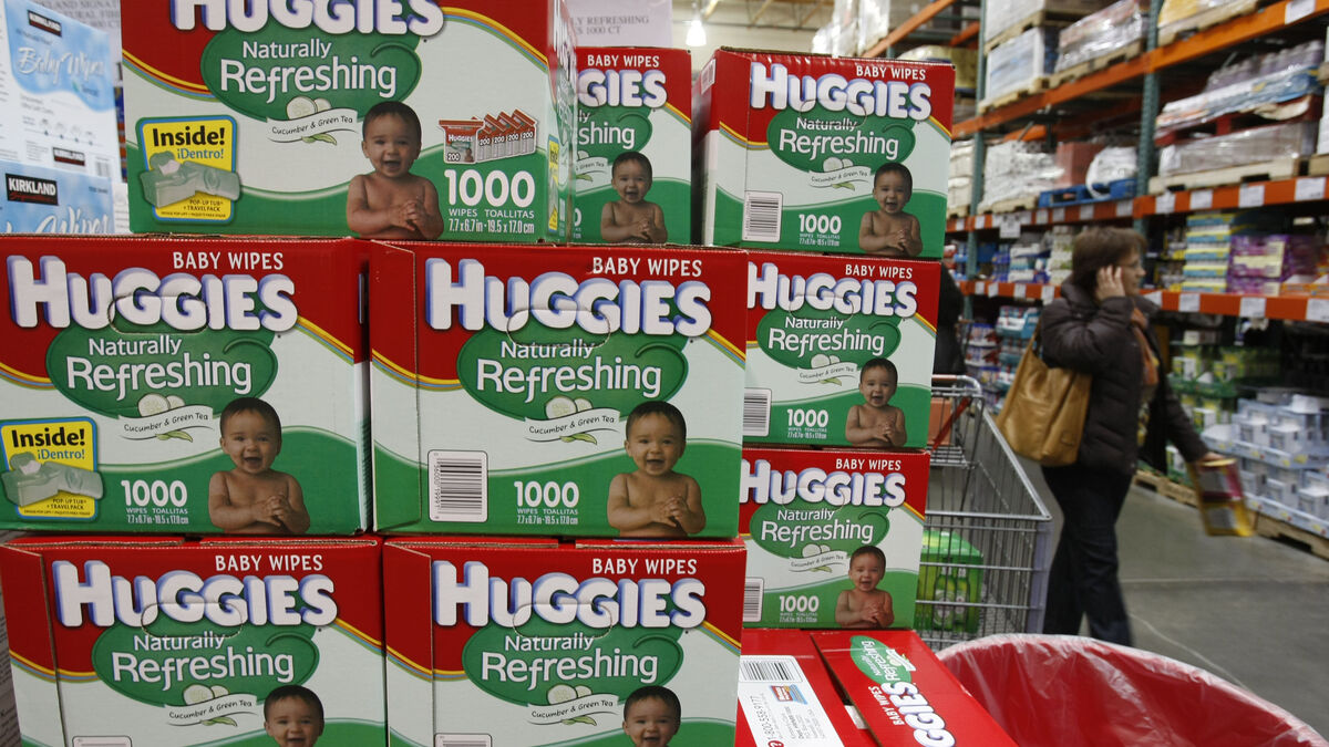 Diaper boy in supermarket – buys painkillers