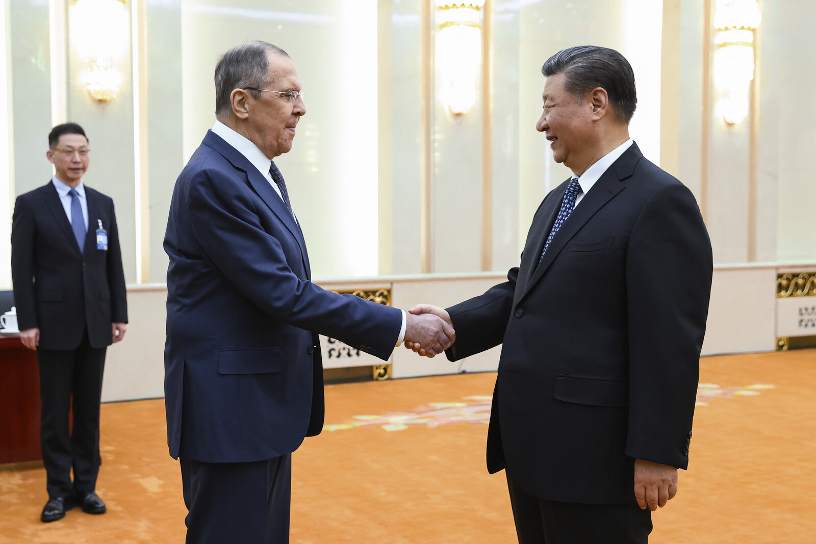 China Pledges Stronger Support for Russia, Criticizes US Tariff Threats