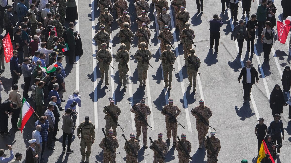 Iran security chief sets out