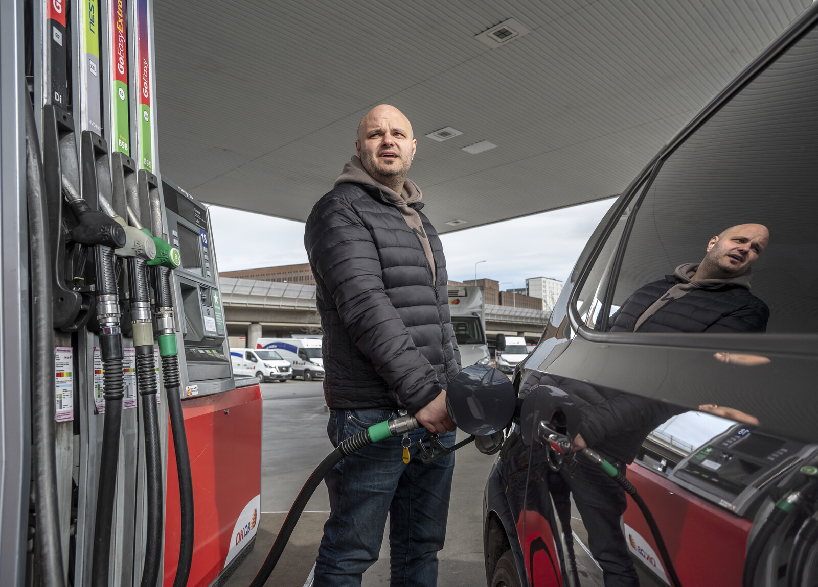 Oil Prices Plummet to Four-Year Low as Global Demand Drops